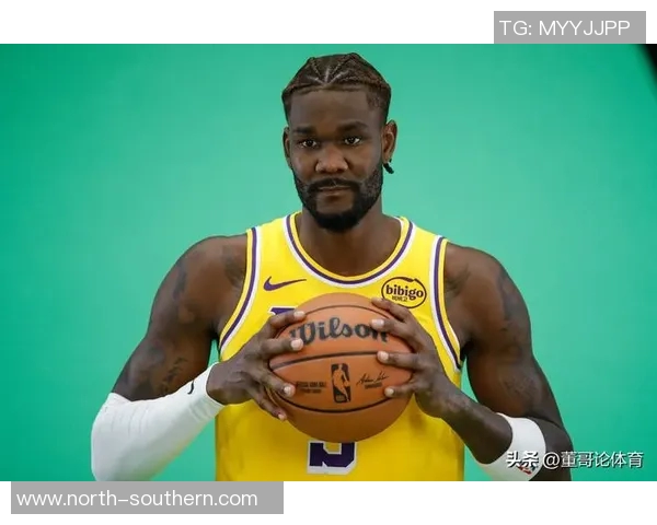 首秀便打出灾难级别表现！湖人后场新援远达不到轮换球员的标准？
