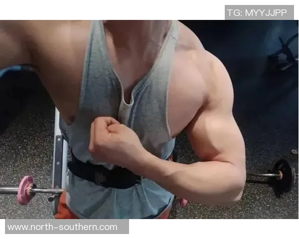 赏心悦目! 强硬滞空命中大秀肌肉怒吼，这配合越来越默契，还得是你